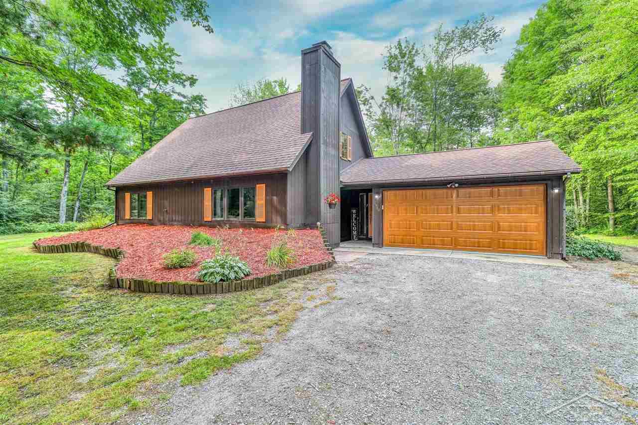 2960 West Cody Estey Road Rhodes, MI 48652 - Photo 1 of 40 50051025.JPG