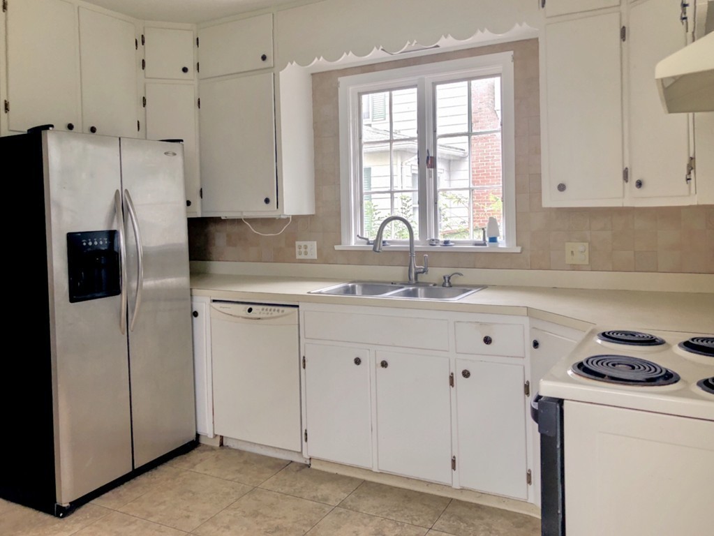 56 Reed Street Agawam, MA 01001 - Photo 4 of 30 Gallery Image 4