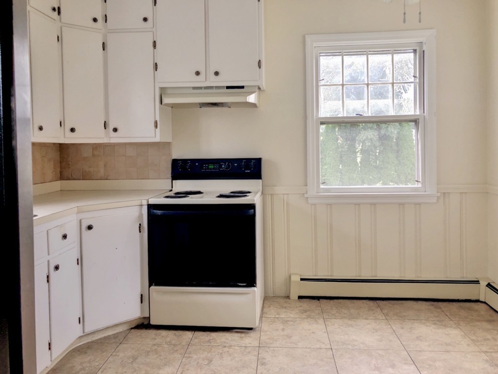 56 Reed Street Agawam, MA 01001 - Photo 5 of 30 Gallery Image 5