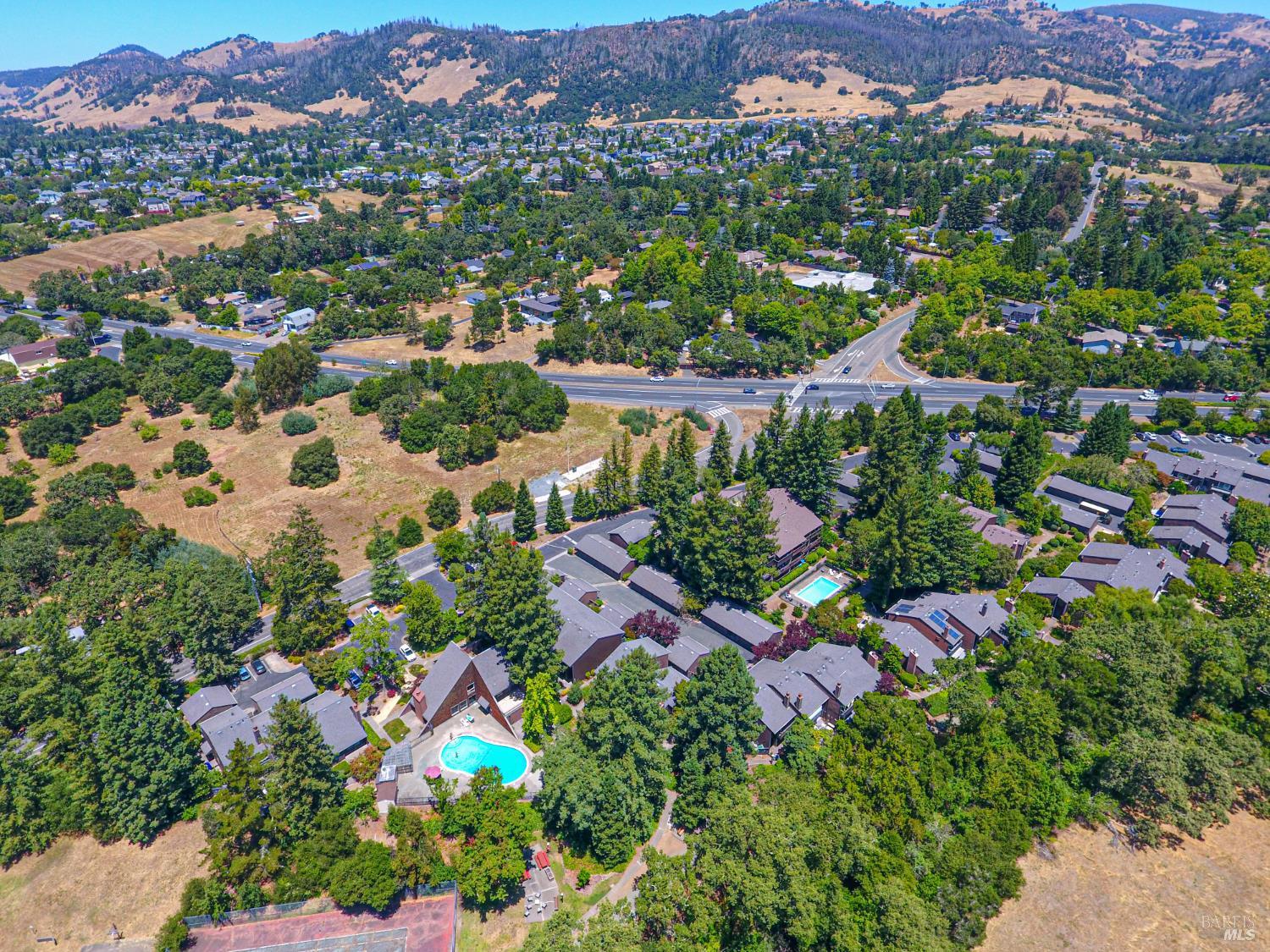 218 Los Alamos Road Santa Rosa, CA 95409 - Photo 43 of 48
