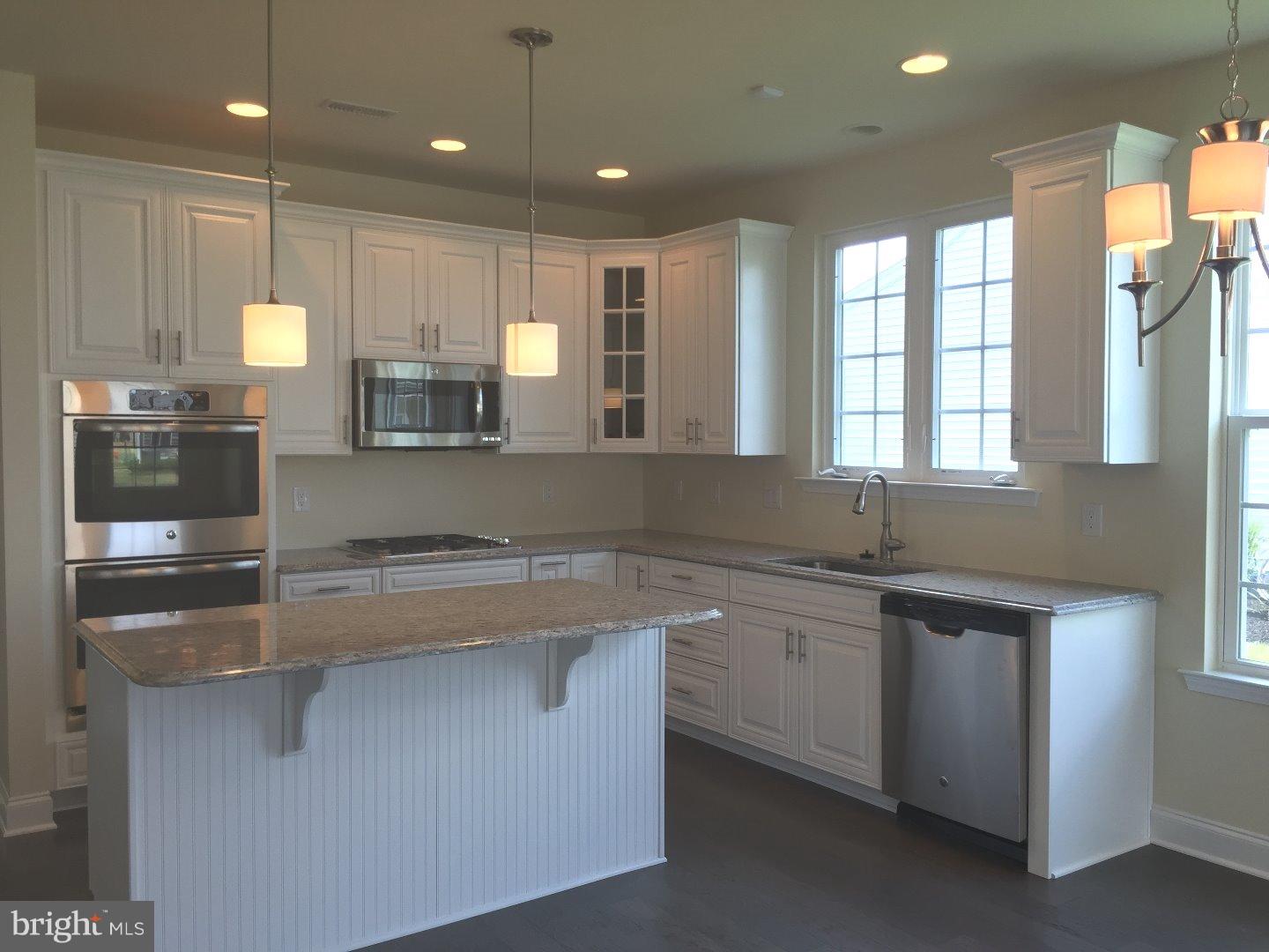 32 Montclaire Road Medford, NJ 08055 - Photo 3 of 11 Kitchen