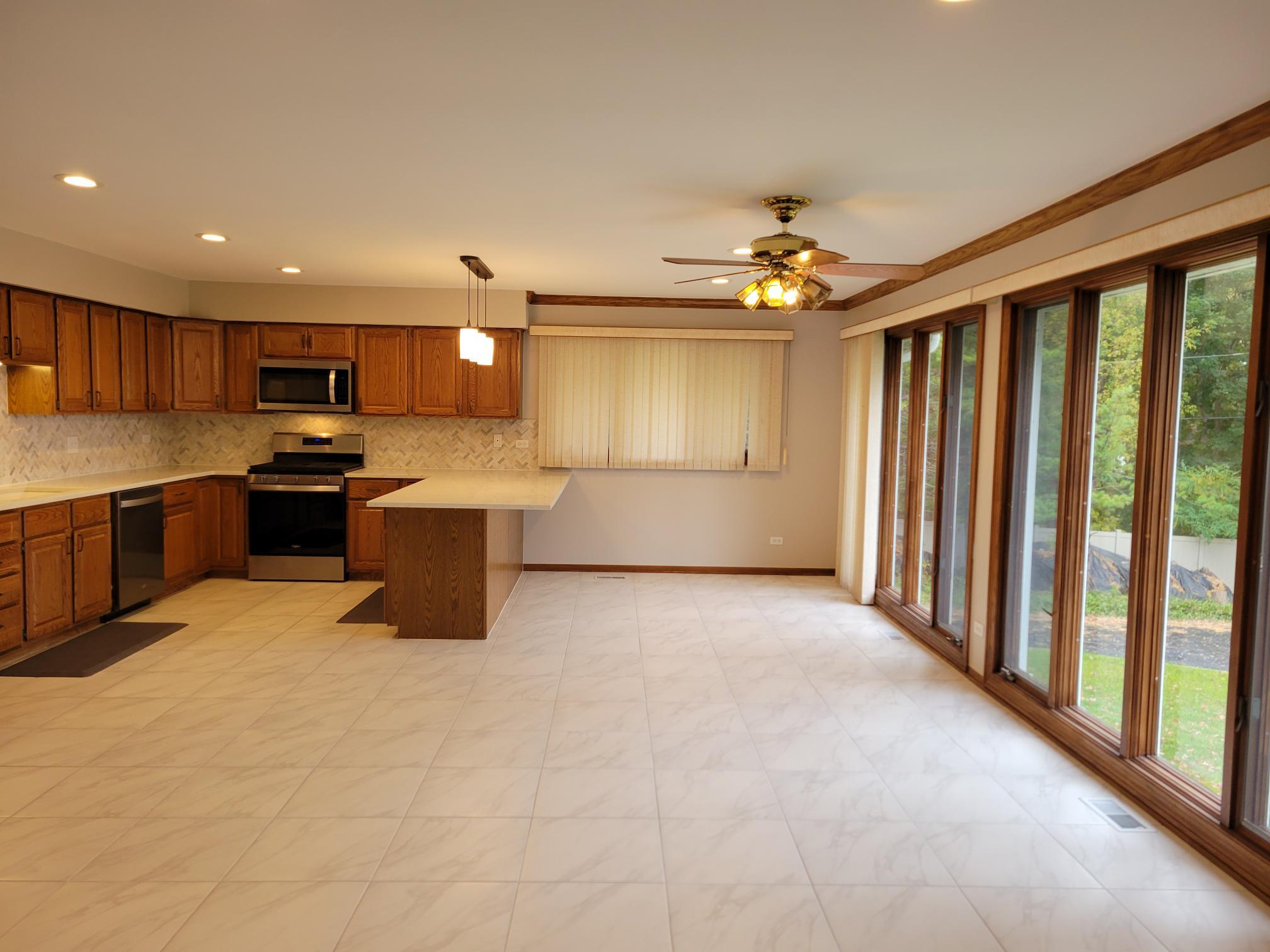 3483 South Shore Drive Delavan, WI 53115 - Photo 4 of 29 Kitchen