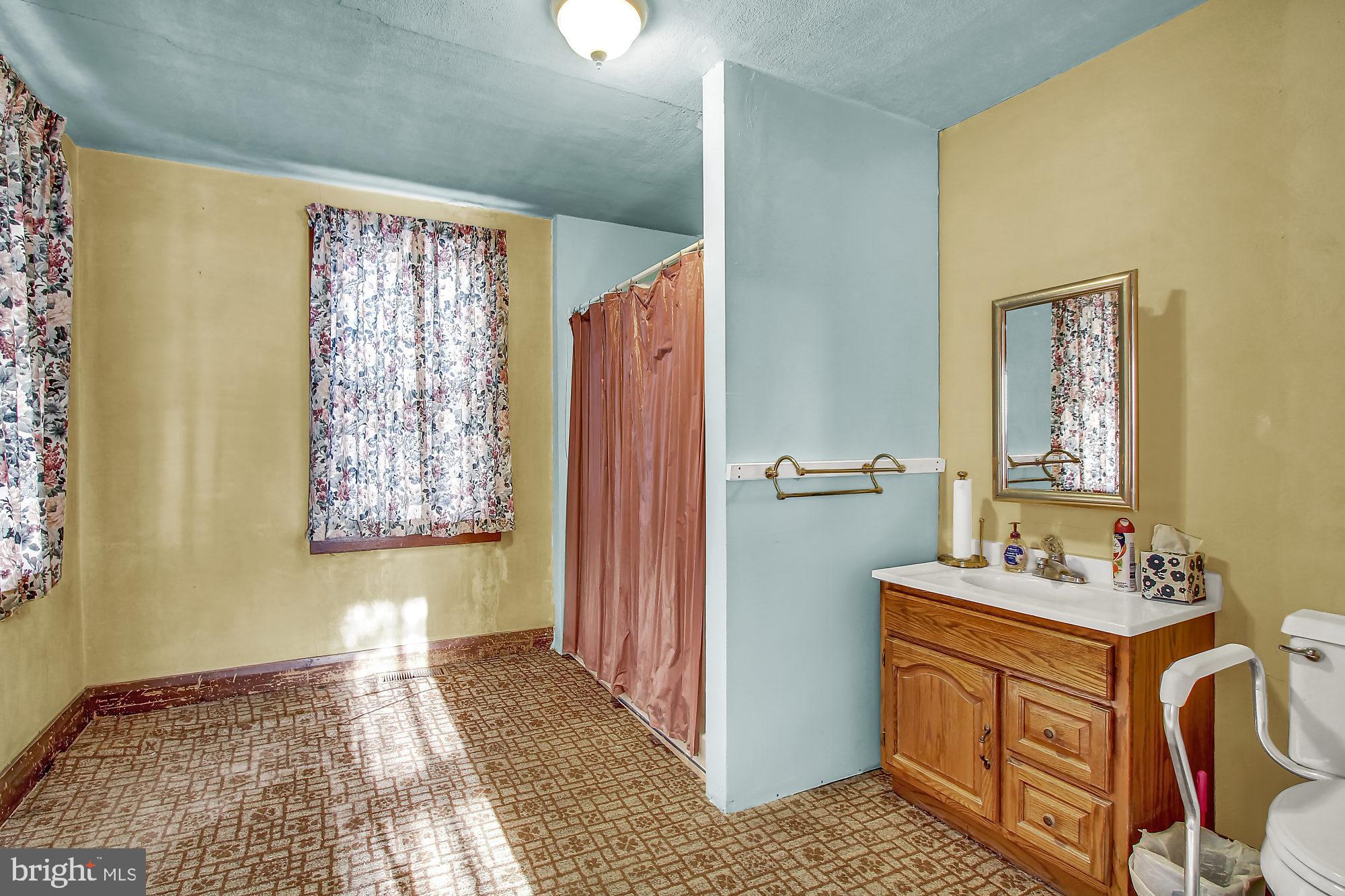 145 Copenhaffer Road York, PA 17404 - Photo 13 of 28