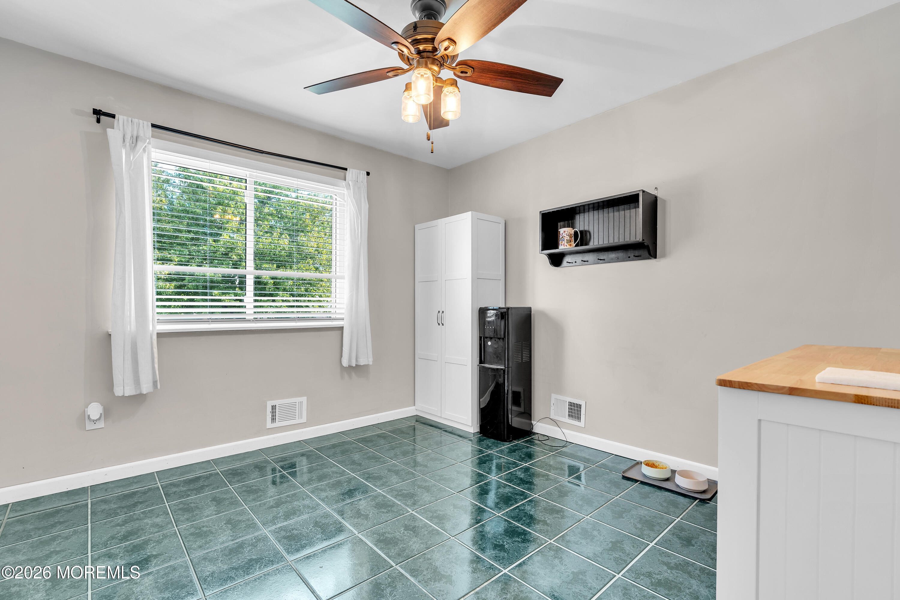 367 Middlewood Road Middletown, NJ 07748 - Photo 19 of 42 17-print-A7409223