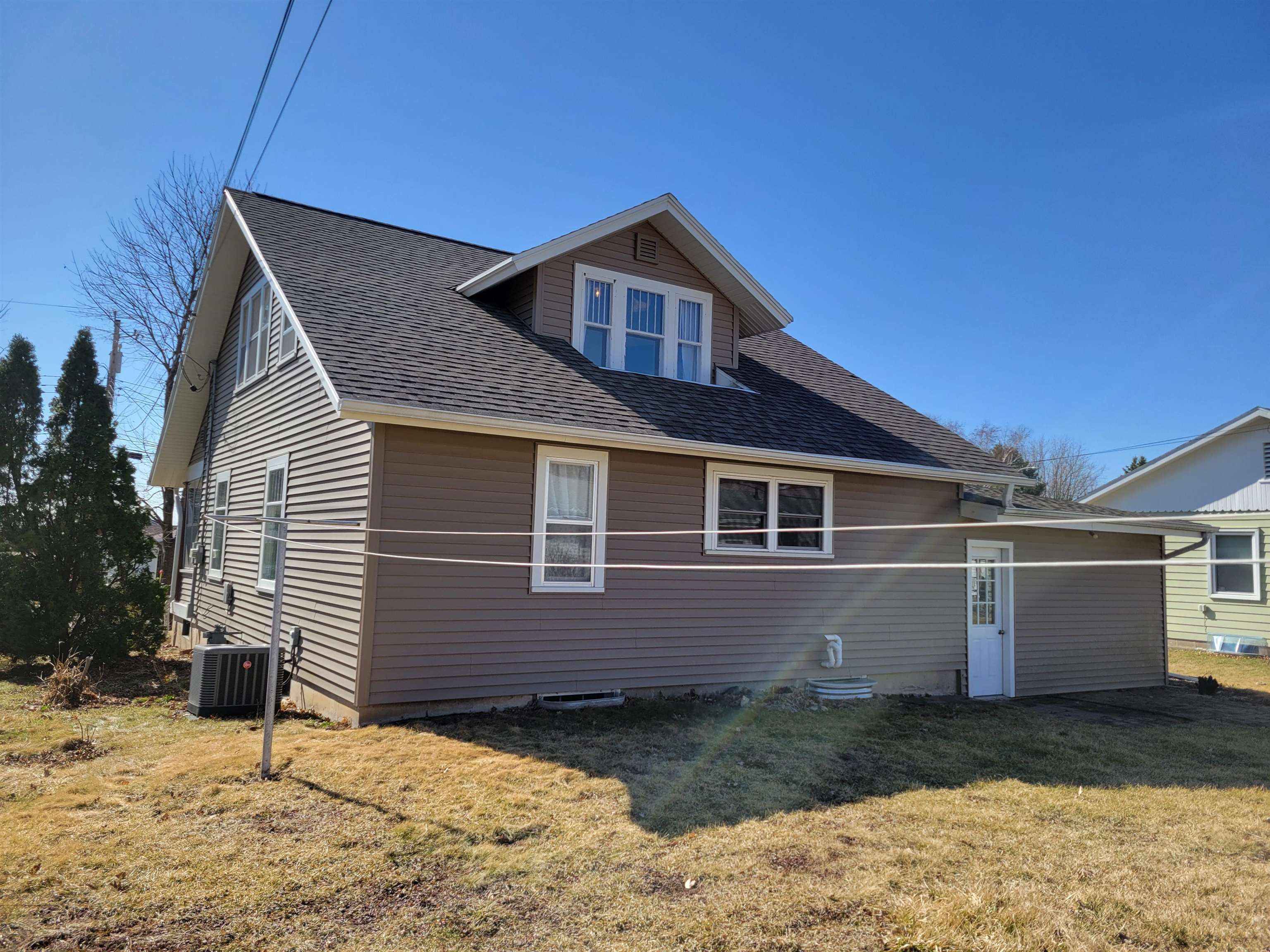 935 West Cherry Street Lancaster, WI 53813 - Photo 52 of 56