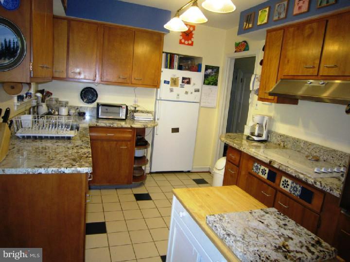 12 Byre Lane Wallingford, PA 19086 - Photo 6 of 24 Kitchen