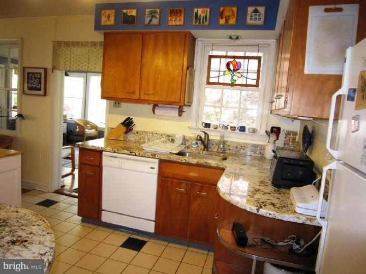 12 Byre Lane Wallingford, PA 19086 - Photo 7 of 24 Kitchen