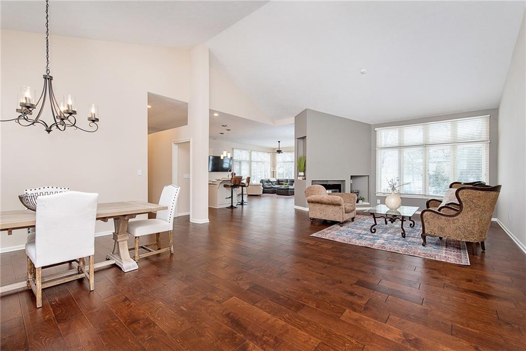 11860 Pebblepointe Pass Carmel, IN 46033 - Photo 5 of 30