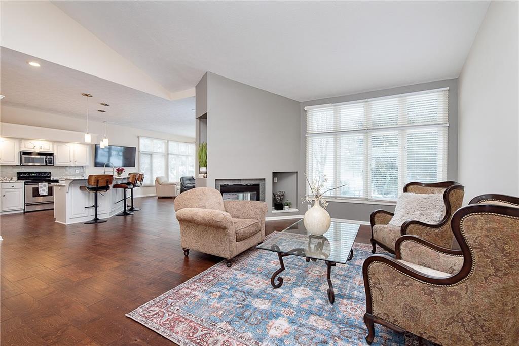 11860 Pebblepointe Pass Carmel, IN 46033 - Photo 7 of 30