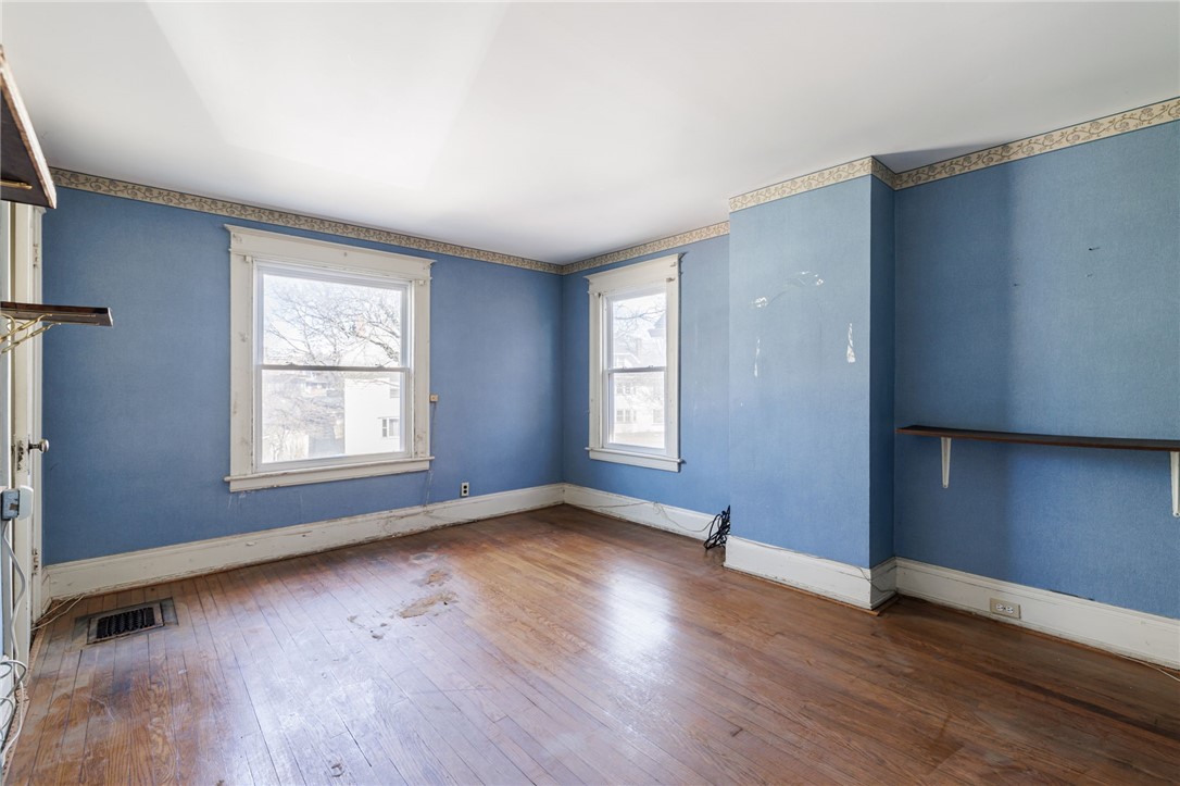 757 Harvard Street Rochester, NY 14610 - Photo 19 of 39 2nd Floor BR 1