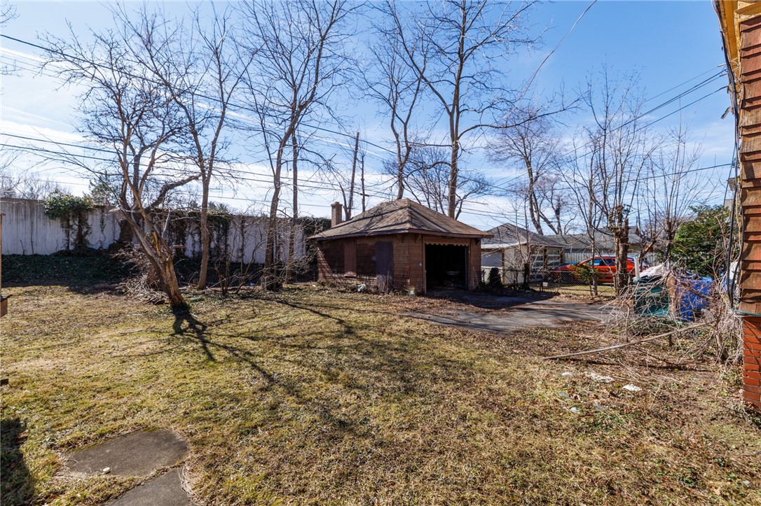 757 Harvard Street Rochester, NY 14610 - Photo 35 of 39