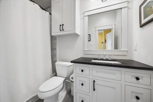 $1,350,000 | 402 East 26th Street, Houston, TX 77008