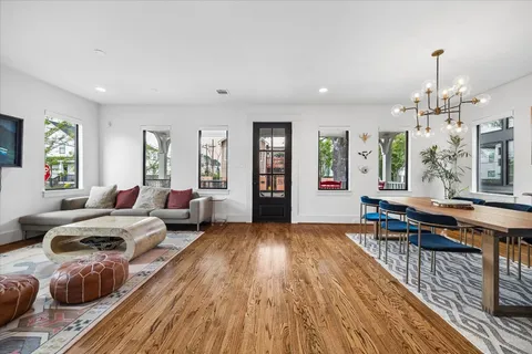 $1,350,000 | 402 East 26th Street, Houston, TX 77008