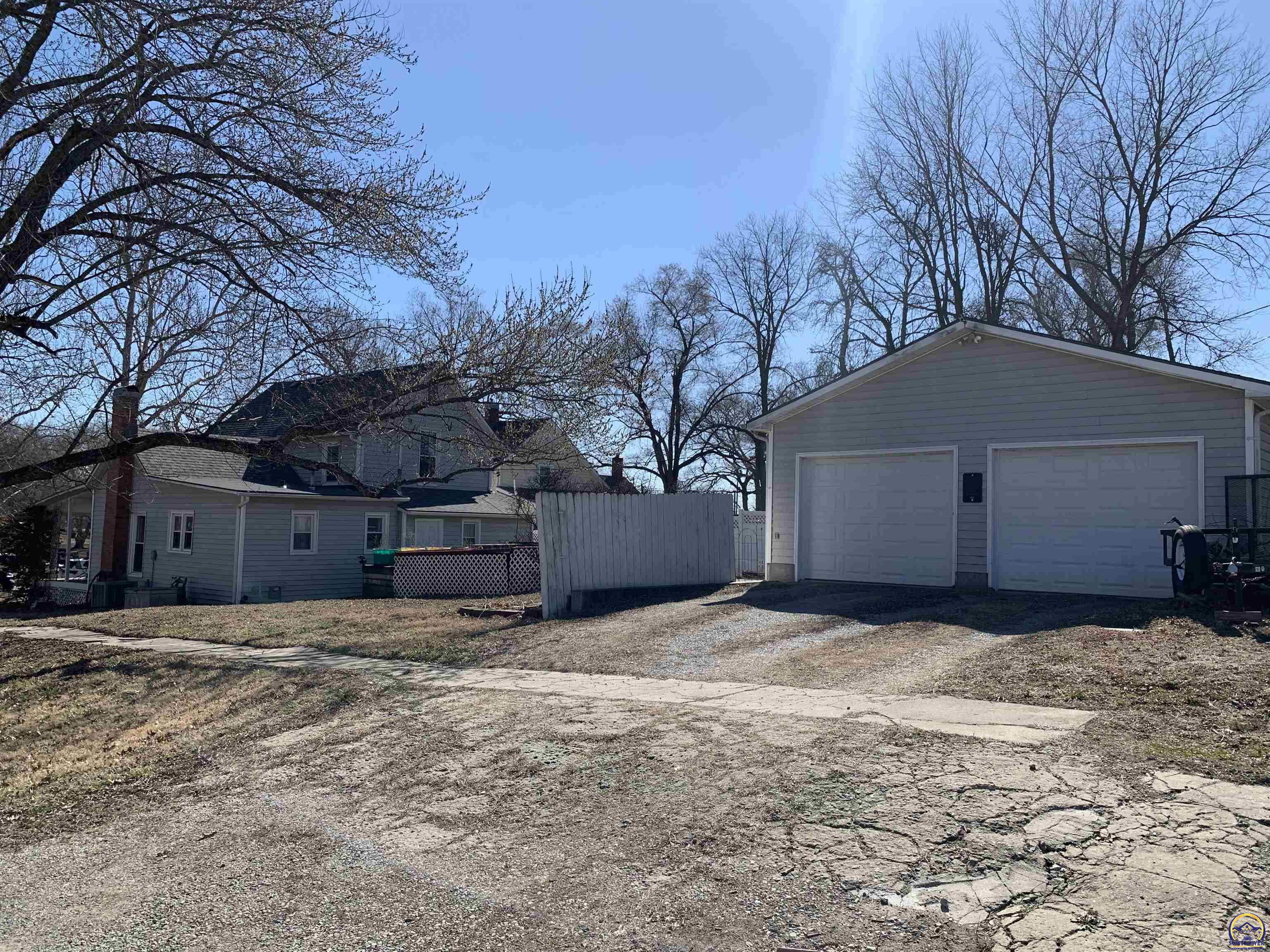 500 Walnut Street Valley Falls, KS 66088 - Photo 2 of 16