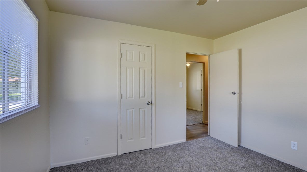 2856 East Cardinal Drive Decatur, IL 62526 - Photo 17 of 24 Gallery Image 17