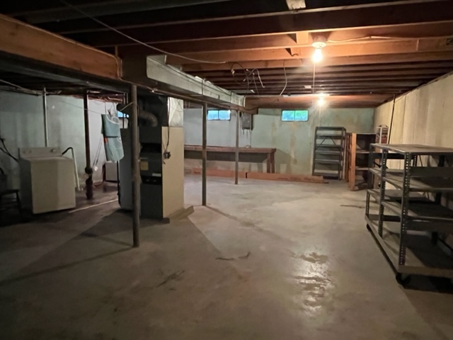 939 Lakeview Drive Rochelle, IL 61068 - Photo 12 of 19 a view of empty room with wooden ceiling