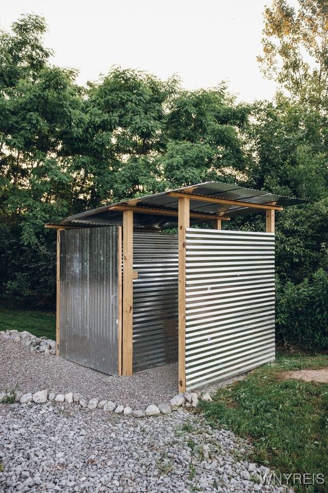 9940 Alleghany Road Darien, NY 14036 - Photo 15 of 50 Big Bear Cabin's Bathroom