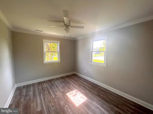 $2,950 | 240 Goldenridge Drive, Levittown, PA 19057