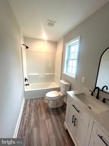 $2,950 | 240 Goldenridge Drive, Levittown, PA 19057