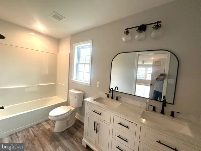 $2,950 | 240 Goldenridge Drive, Levittown, PA 19057