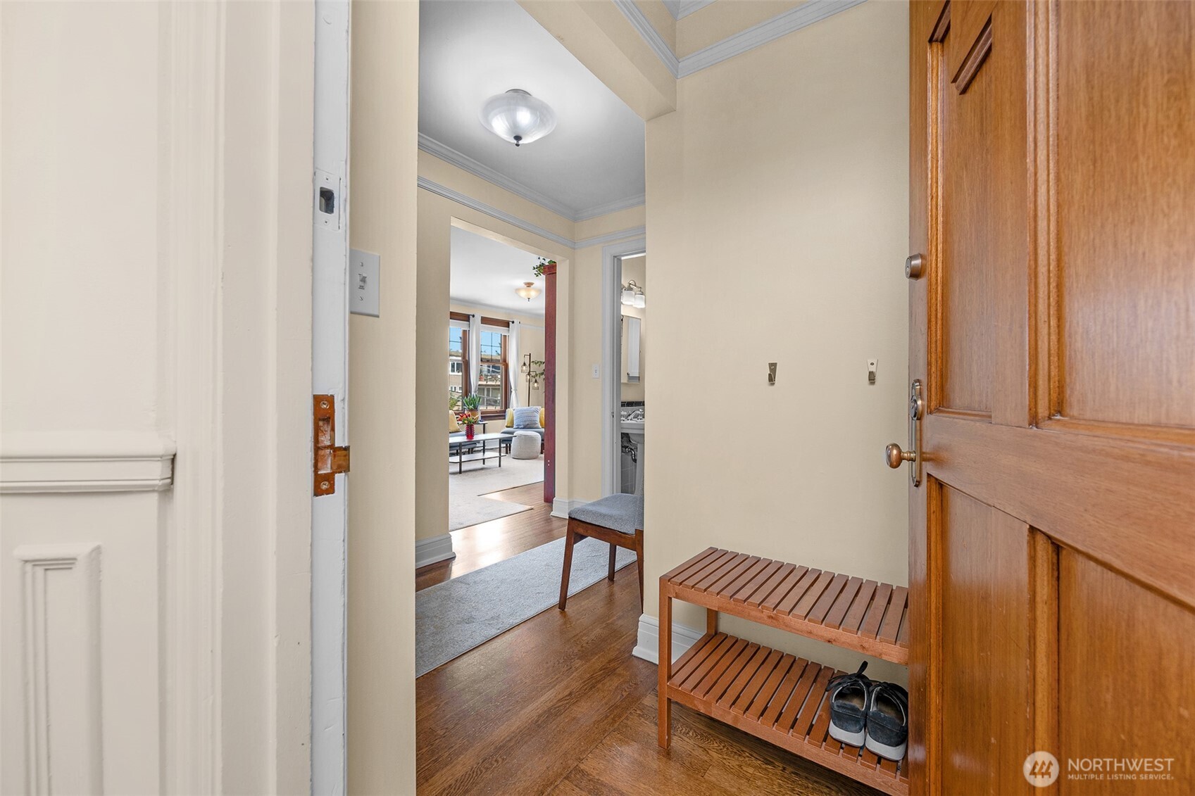 405 Prospect Street, Unit 102 Seattle, WA 98109 - Photo 5 of 40