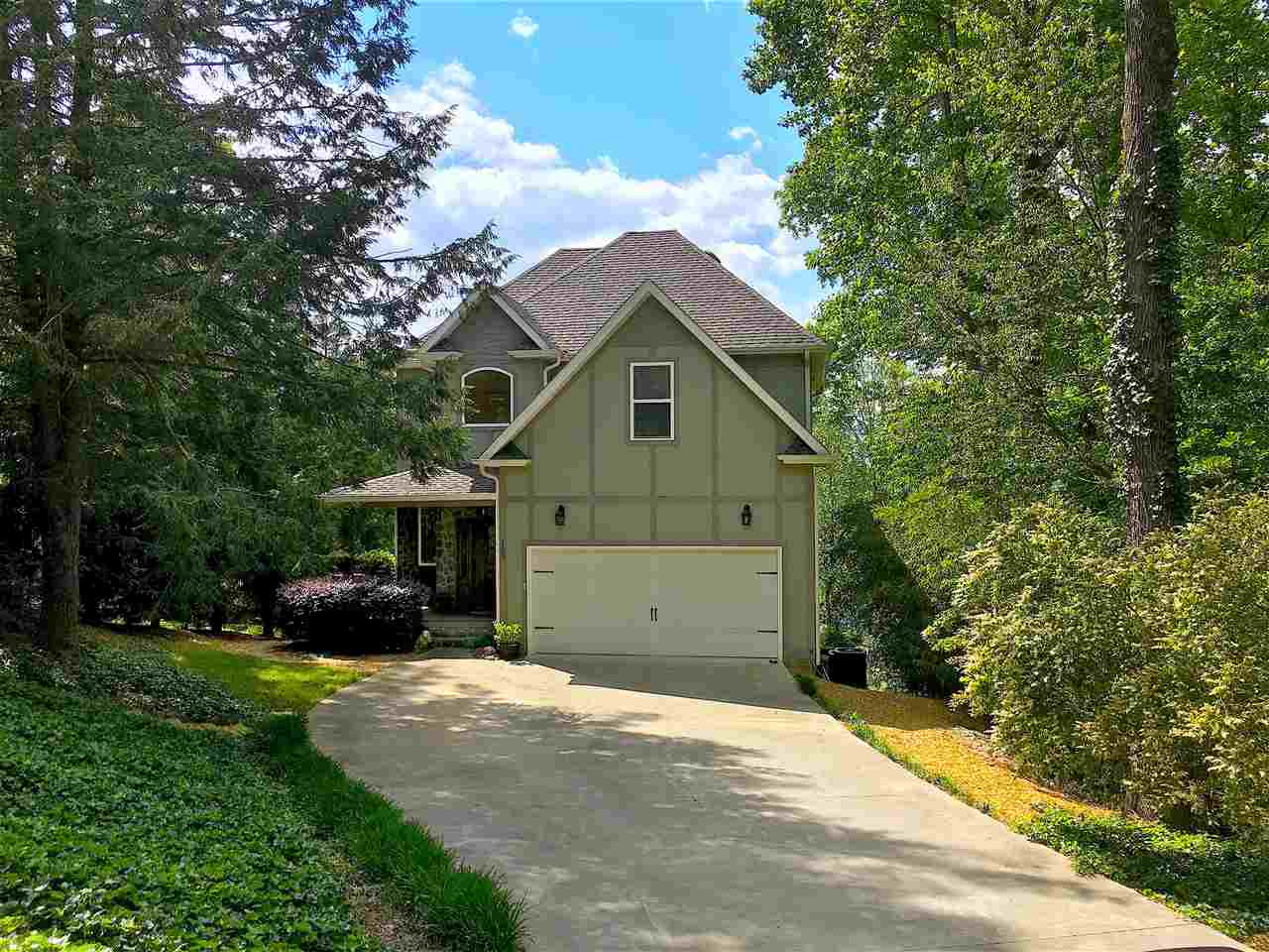 103 Dickson Cove Road Campobello, SC 29322 - Photo 1 of 36