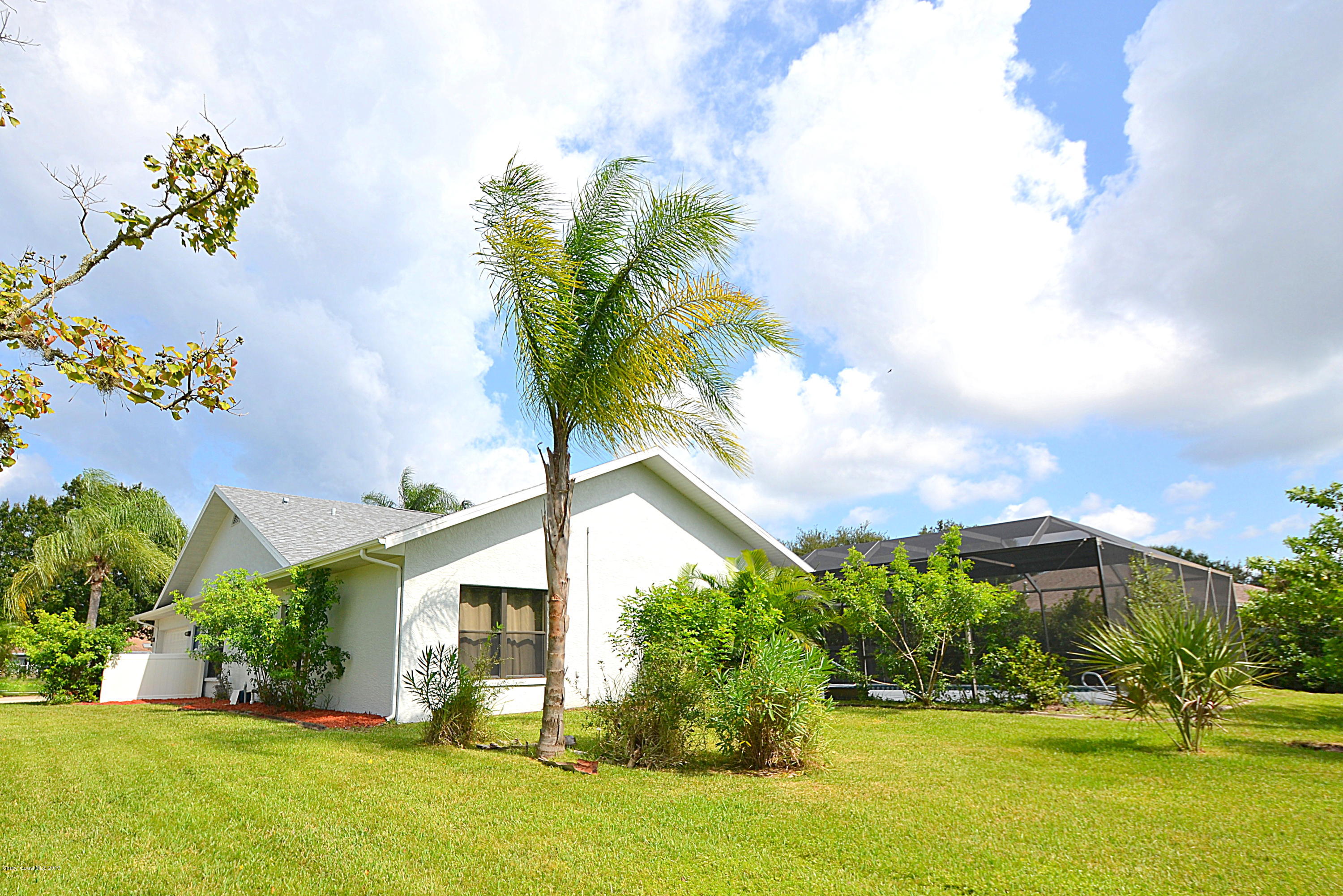 3665 Shady Run Road Melbourne, FL 32934 - Photo 3 of 19 DSC_0117