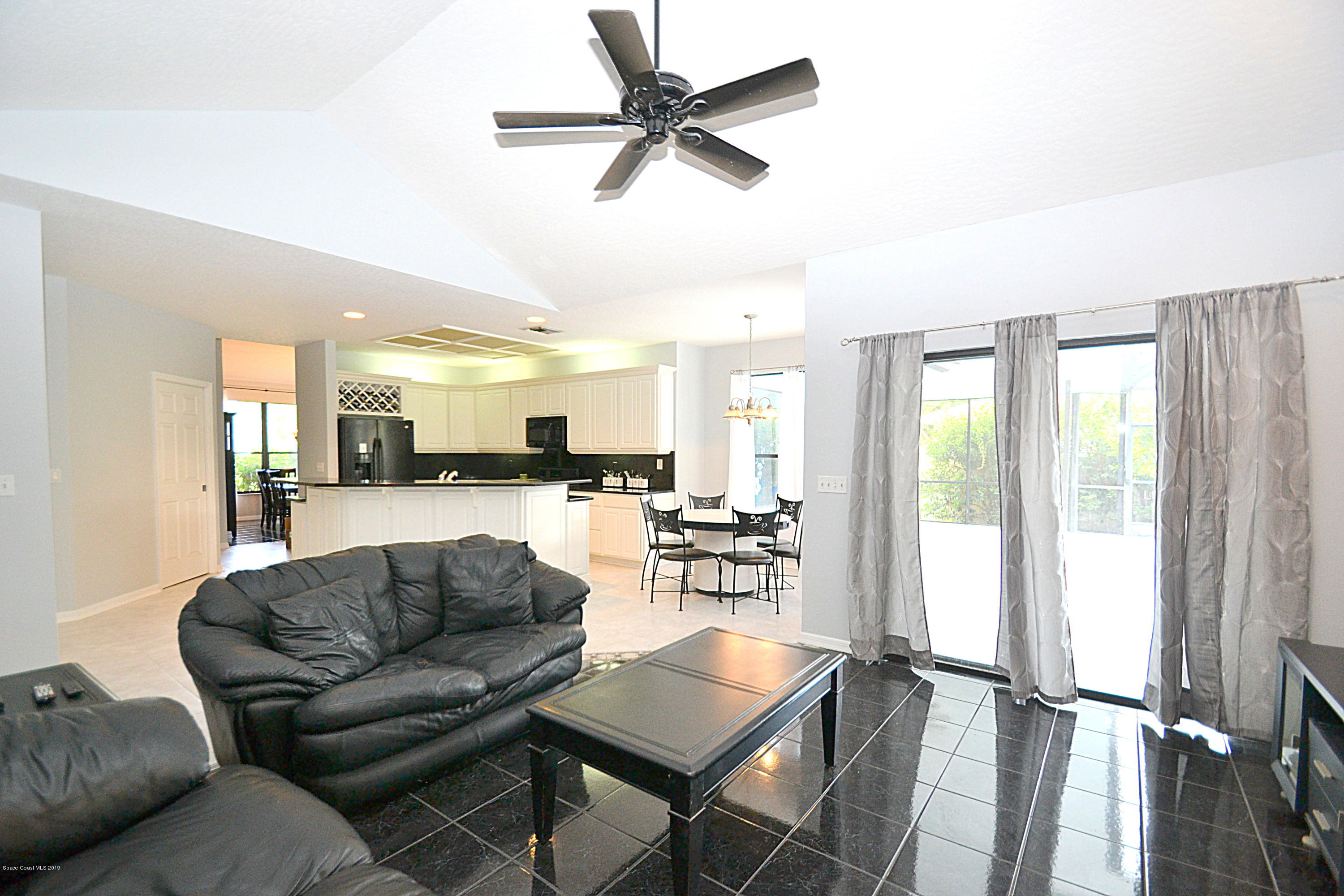 3665 Shady Run Road Melbourne, FL 32934 - Photo 8 of 19 DSC_0129