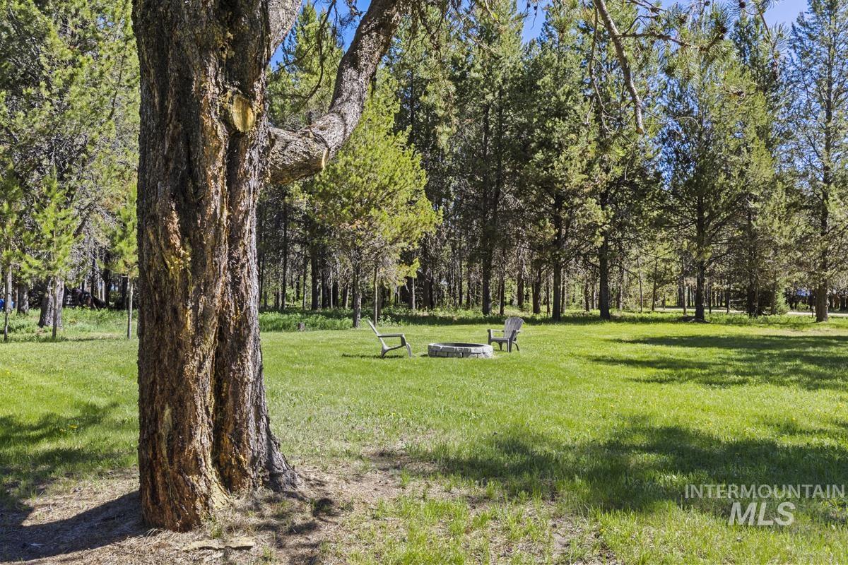 79 Sun Valley Place Cascade, ID 83611 - Photo 25 of 33