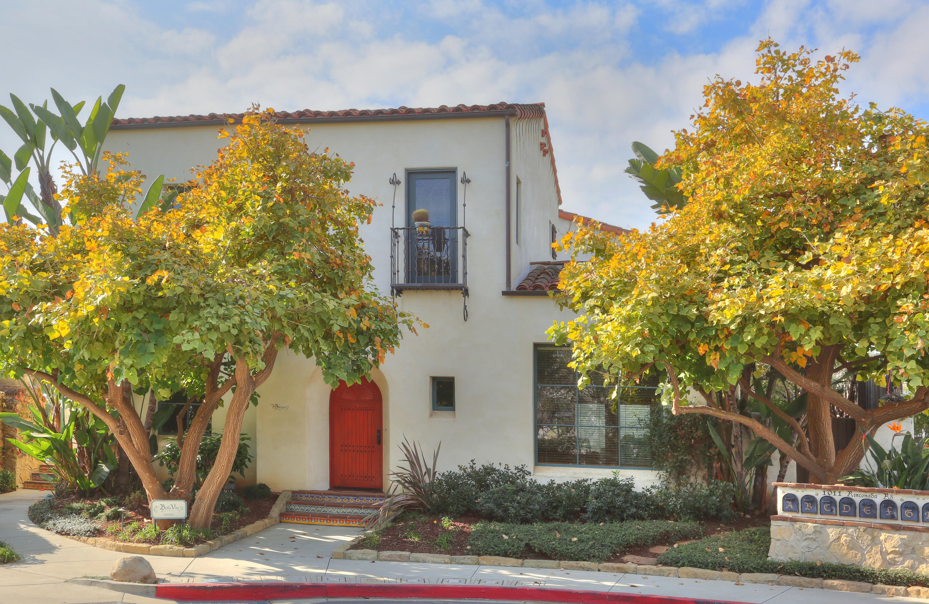 1011 Rinconada Road, Unit A Santa Barbara, CA 93101 - Photo 20 of 23 2W7A3090_1_2_tonemapped