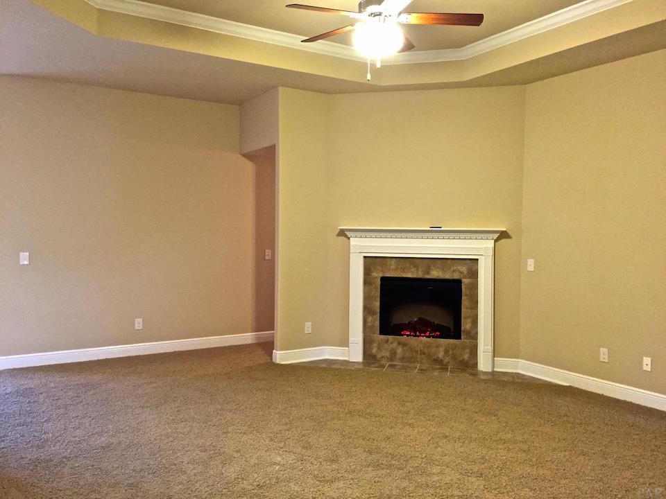 302 Vale Loop Crestview, FL 32536 - Photo 6 of 30