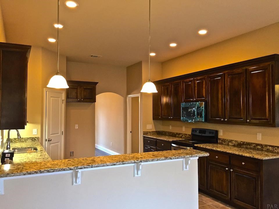 302 Vale Loop Crestview, FL 32536 - Photo 8 of 30
