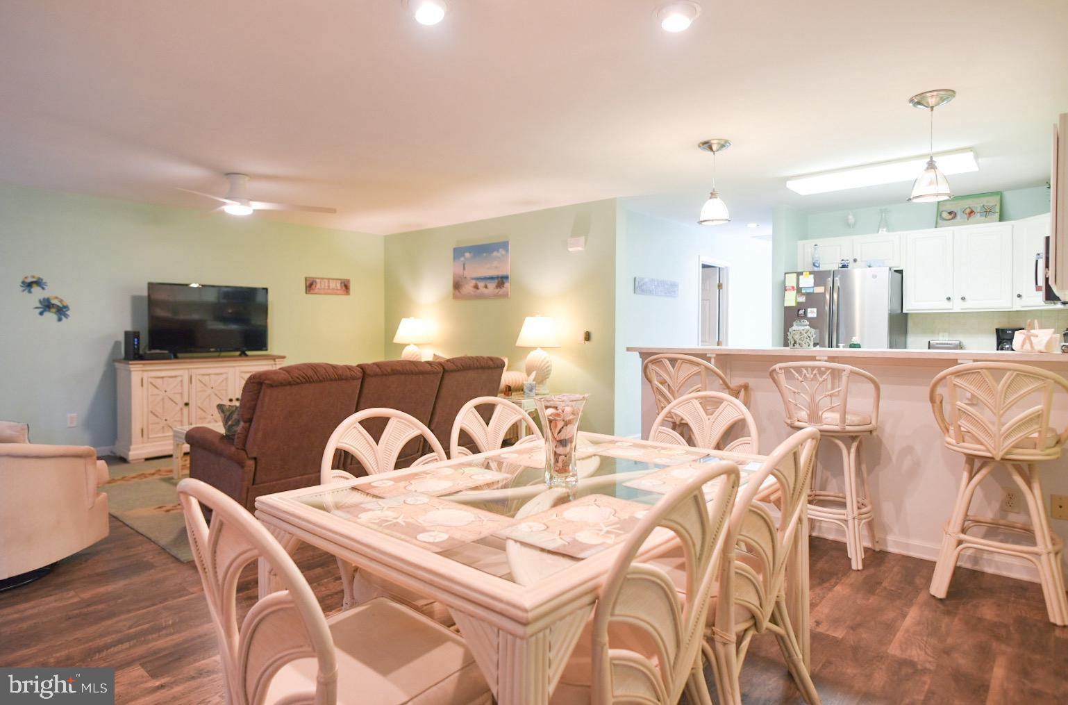 195 Pine Tree Road Ocean City, MD 21842 - Photo 4 of 60 Spacious and Inviting Dining Area