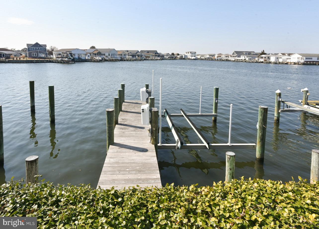 195 Pine Tree Road Ocean City, MD 21842 - Photo 10 of 60 Boat Dock and Lift