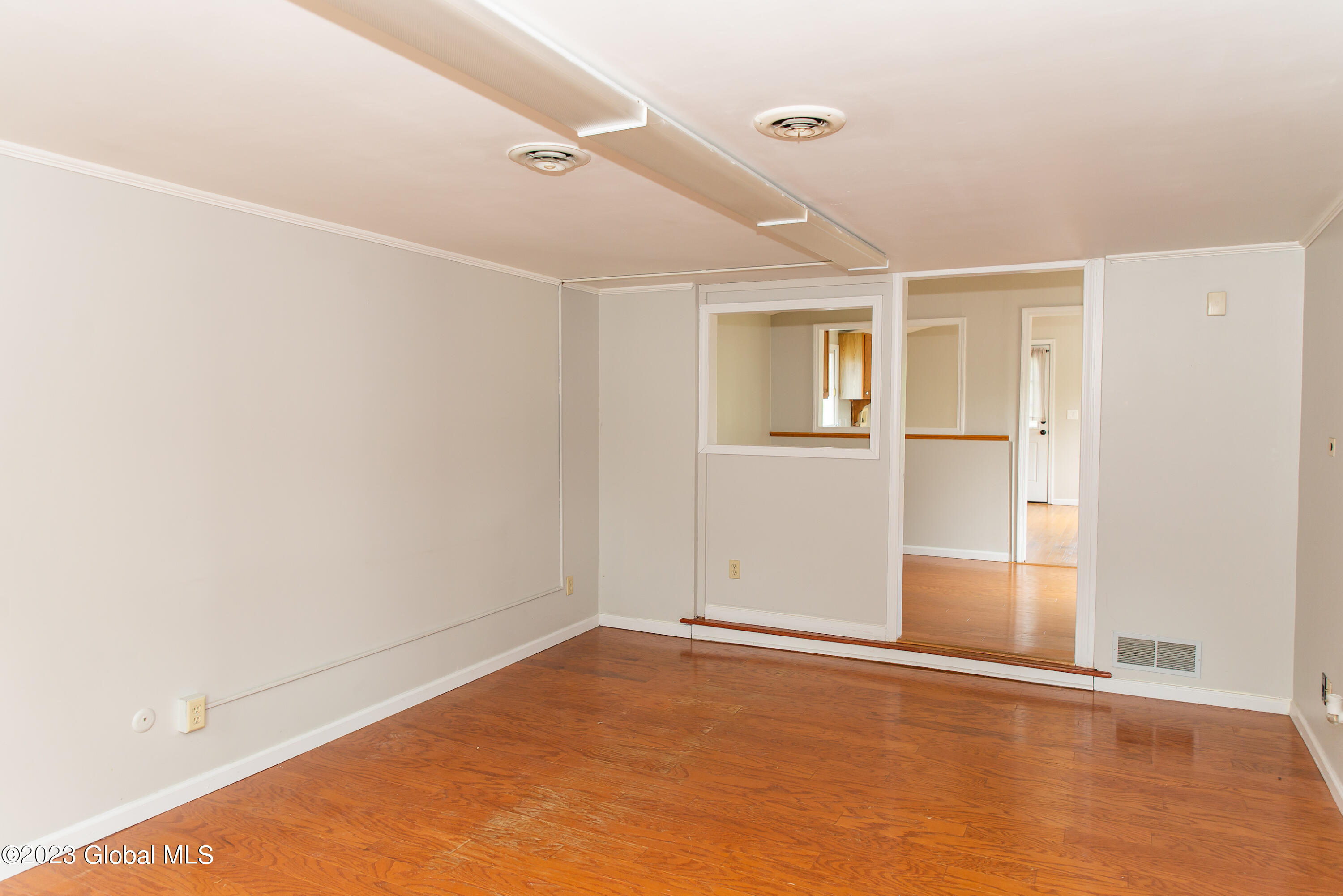 39 Main Street Ballston, NY 12019 - Photo 3 of 25 _DSC1985