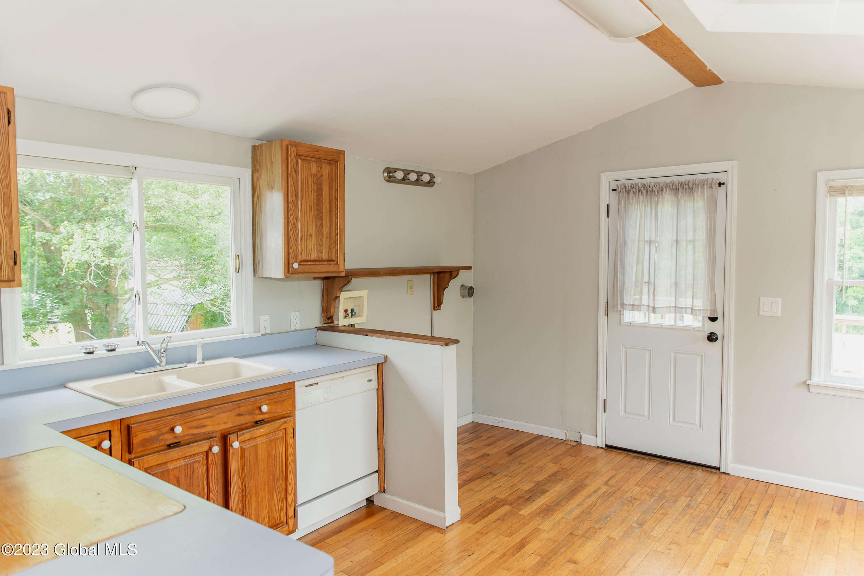 39 Main Street Ballston, NY 12019 - Photo 5 of 25 _DSC1994