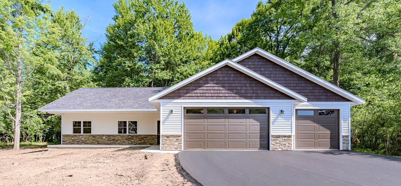 2808 Barclay Way Schofield, WI 54476 - Photo 1 of 60