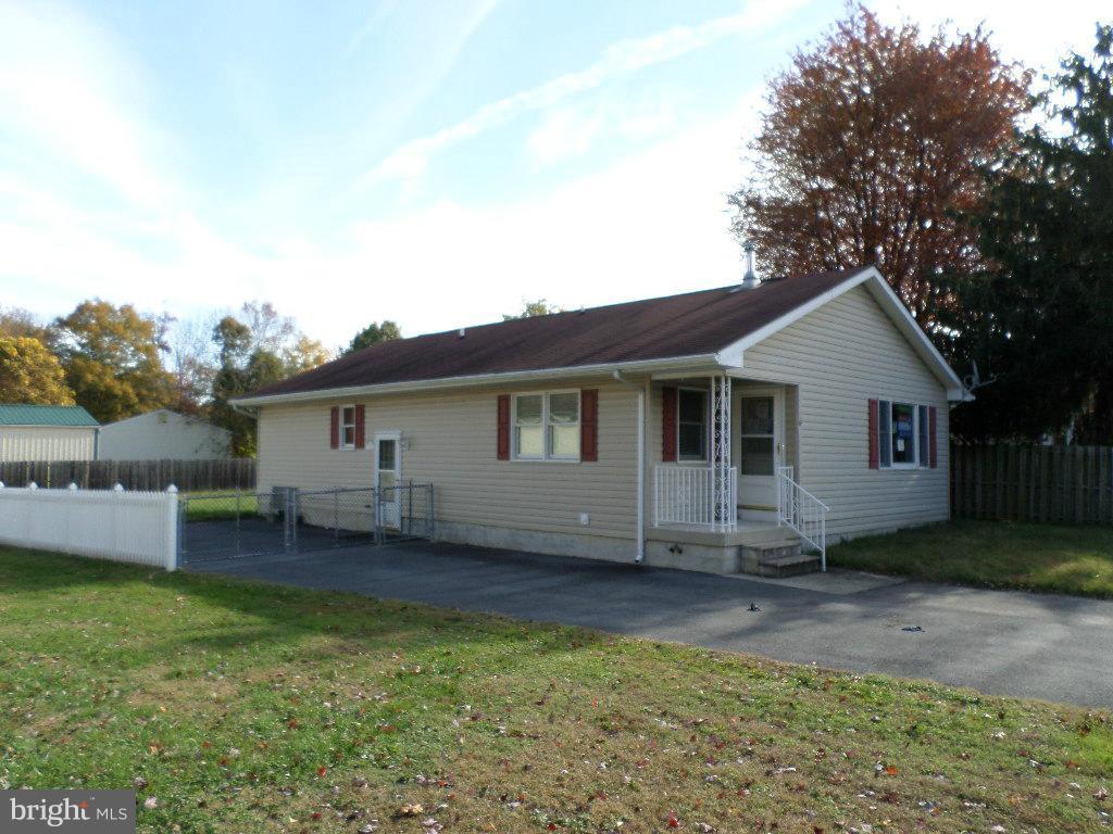 261 Nanticoke Road Essex, MD 21221 - Photo 1 of 6 Exterior (Front)
