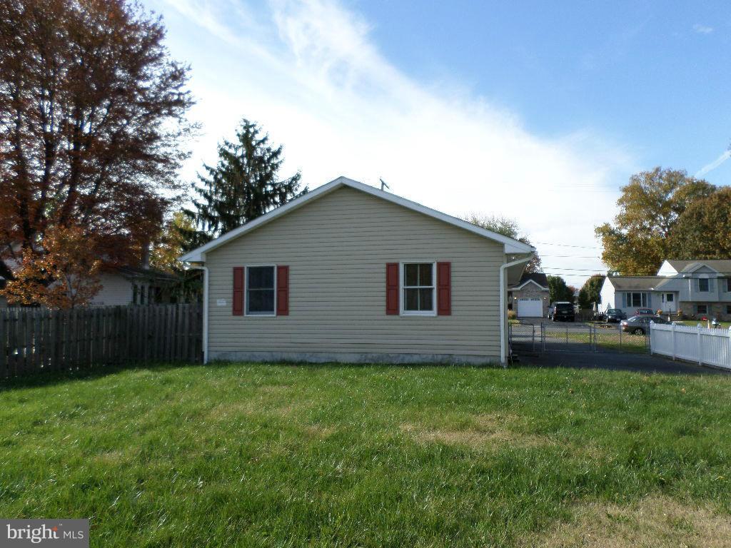 261 Nanticoke Road Essex, MD 21221 - Photo 6 of 6 Exterior (Rear)