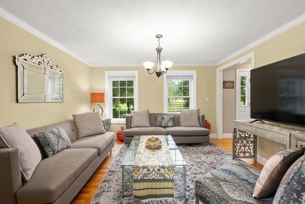 146 Lexington Road Billerica, MA 01821 - Photo 13 of 34