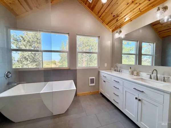 $885,000 | 929 Mt Idaho Grade Road, Grangeville, ID 83530