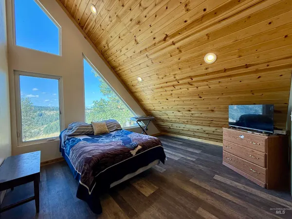 $885,000 | 929 Mt Idaho Grade Road, Grangeville, ID 83530