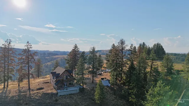 $885,000 | 929 Mt Idaho Grade Road, Grangeville, ID 83530