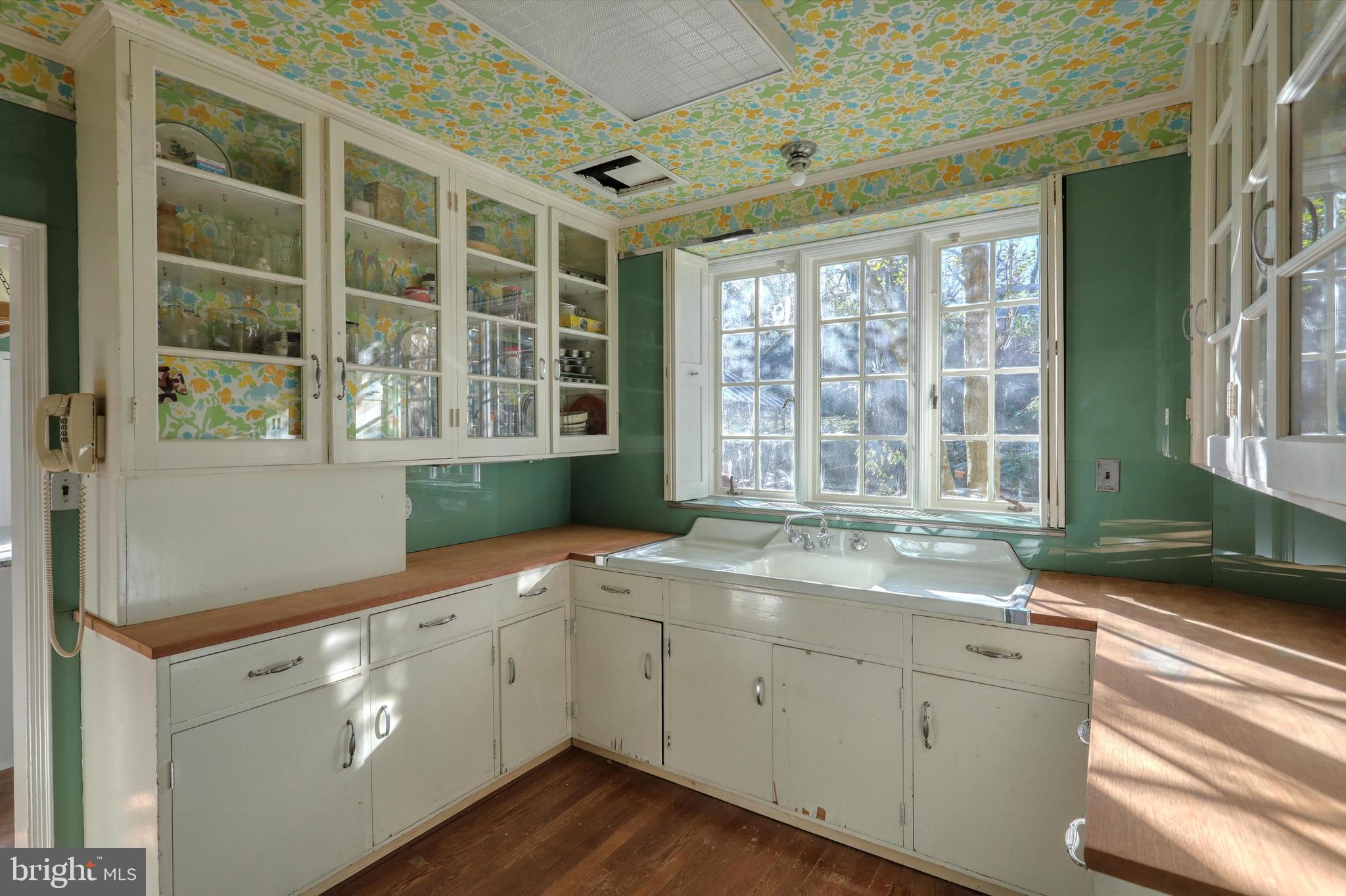 825 Grantley Court York, PA 17403 - Photo 11 of 47 Gallery Image 11
