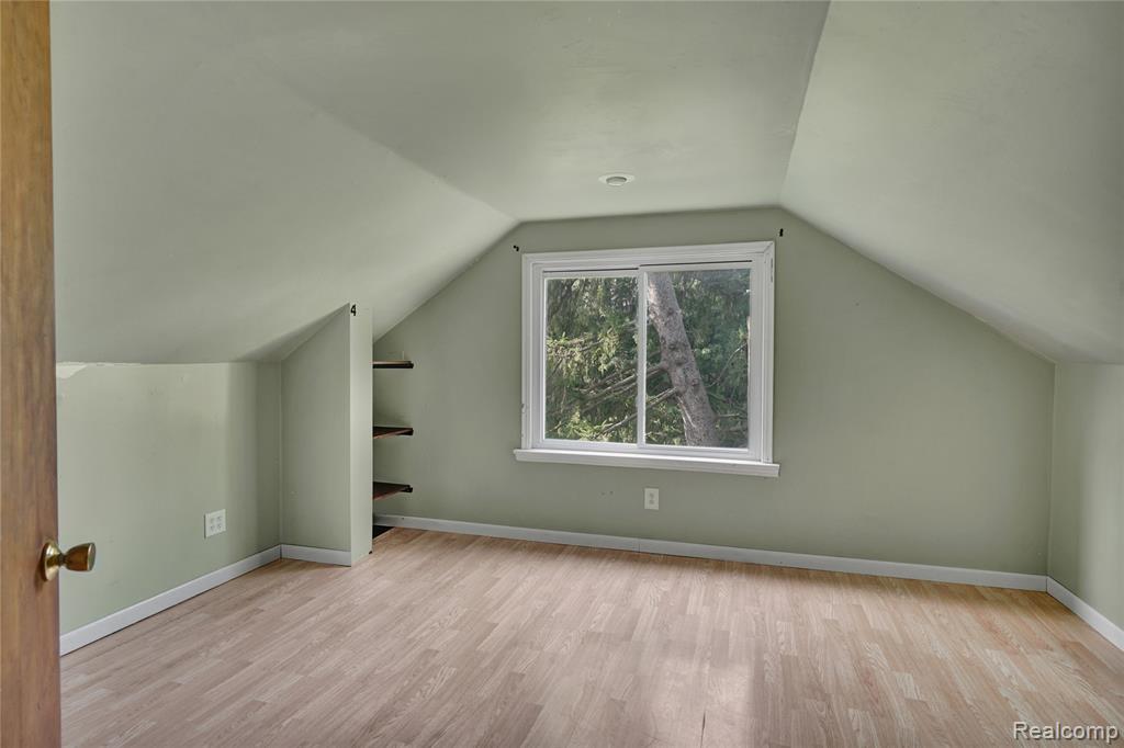 2476 Vandekarr Road Owosso, MI 48867 - Photo 23 of 41