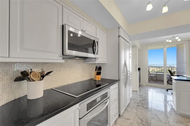 $1,499,000 | 775 Longboat Club Road, Unit 705, Longboat Key, FL 34228