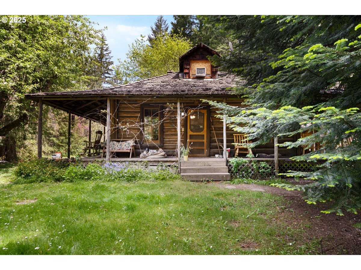 2128 Starveout Creek Road Azalea, OR 97410 - Photo 18 of 32
