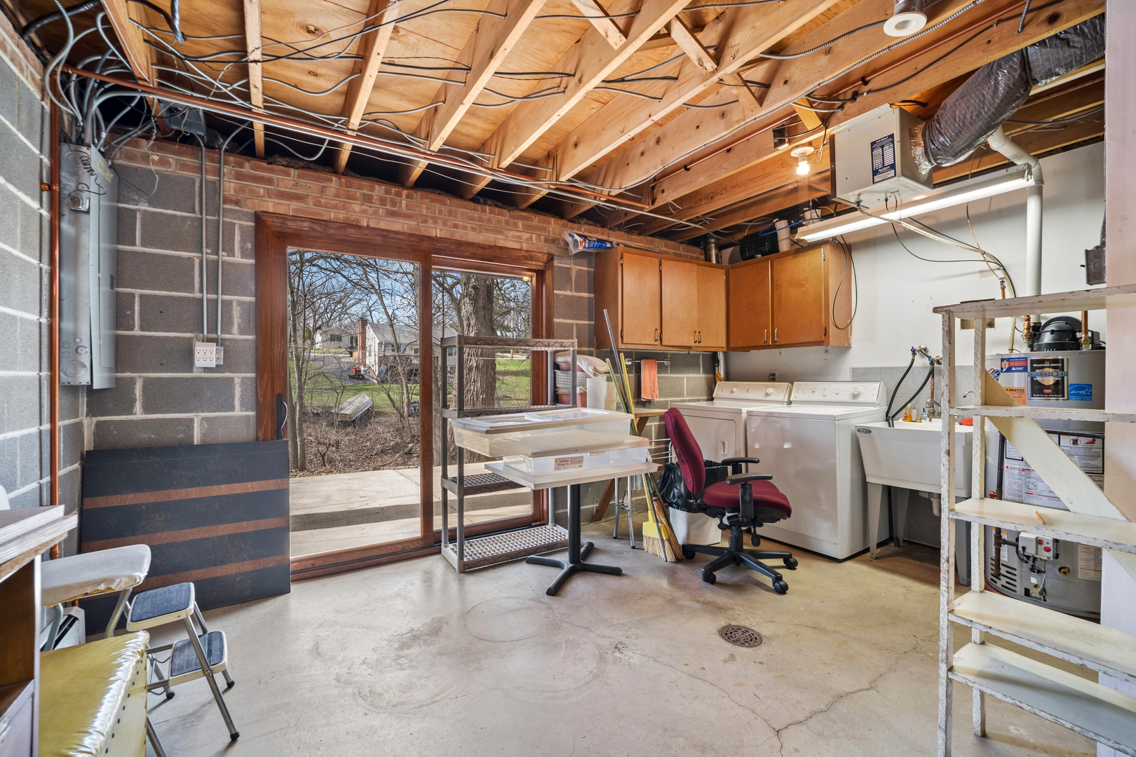 128 Hickory Road Lake In The Hills, IL 60156 - Photo 23 of 40