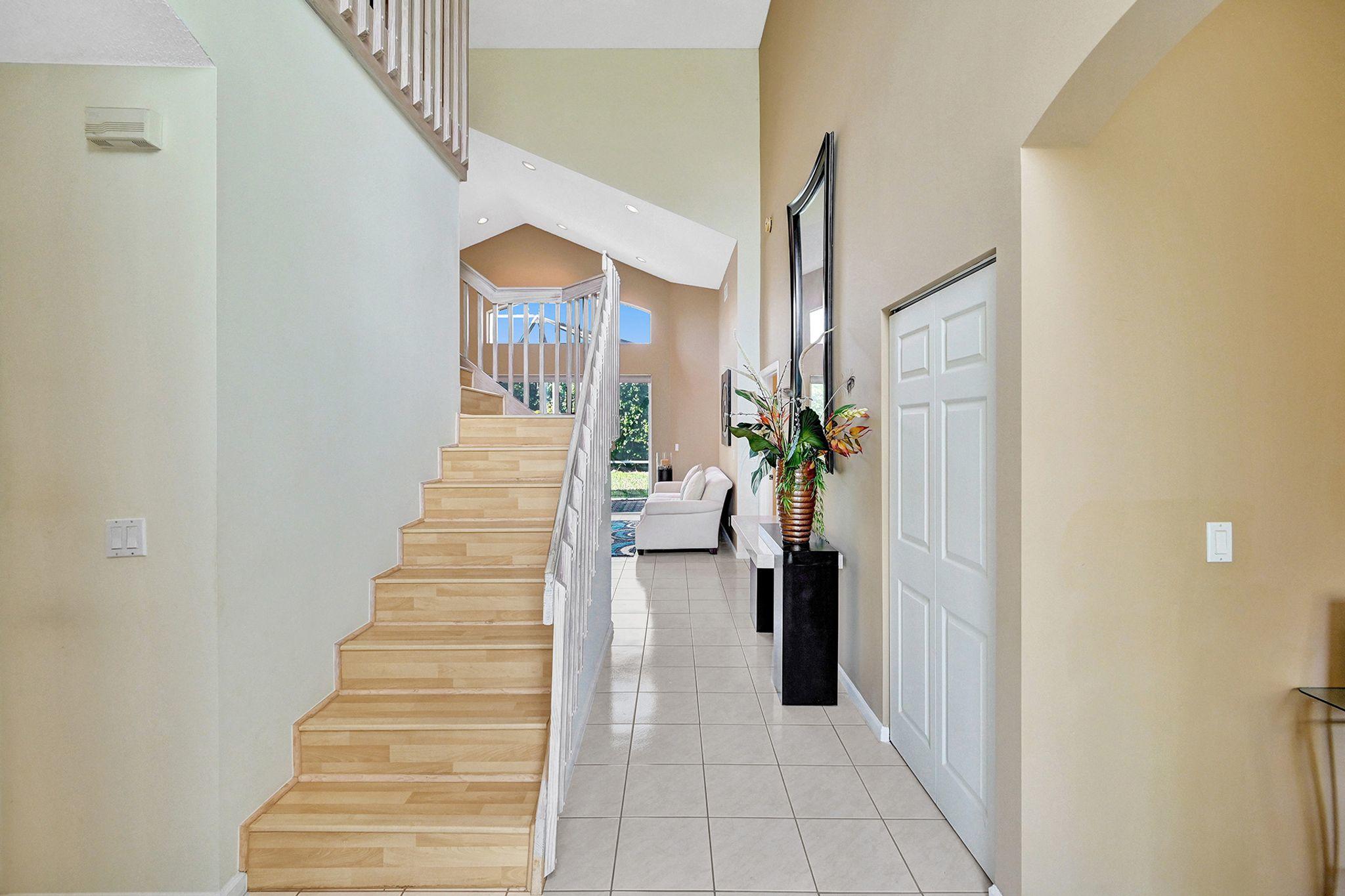 7892 Travelers Tree Drive Boca Raton, FL 33433 - Photo 5 of 42 Entrance