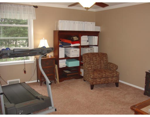 128 Hilltop Road Longmeadow, MA 01106 - Photo 15 of 26 Gallery Image 15